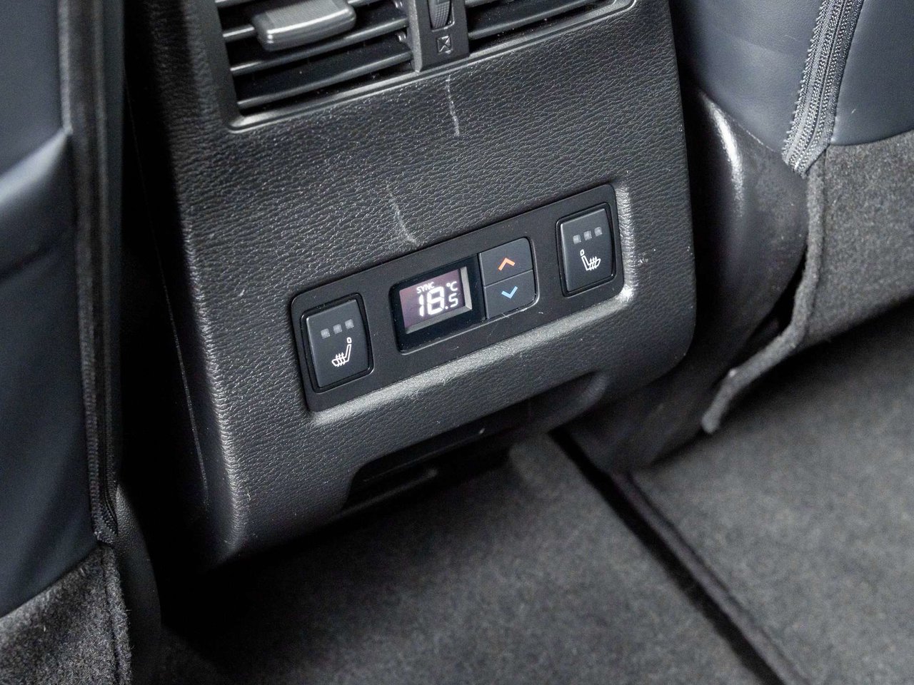 2024 Mitsubishi Outlander GT Premium S-AWC CPO FINANCE RATES FOR 0.90%-27