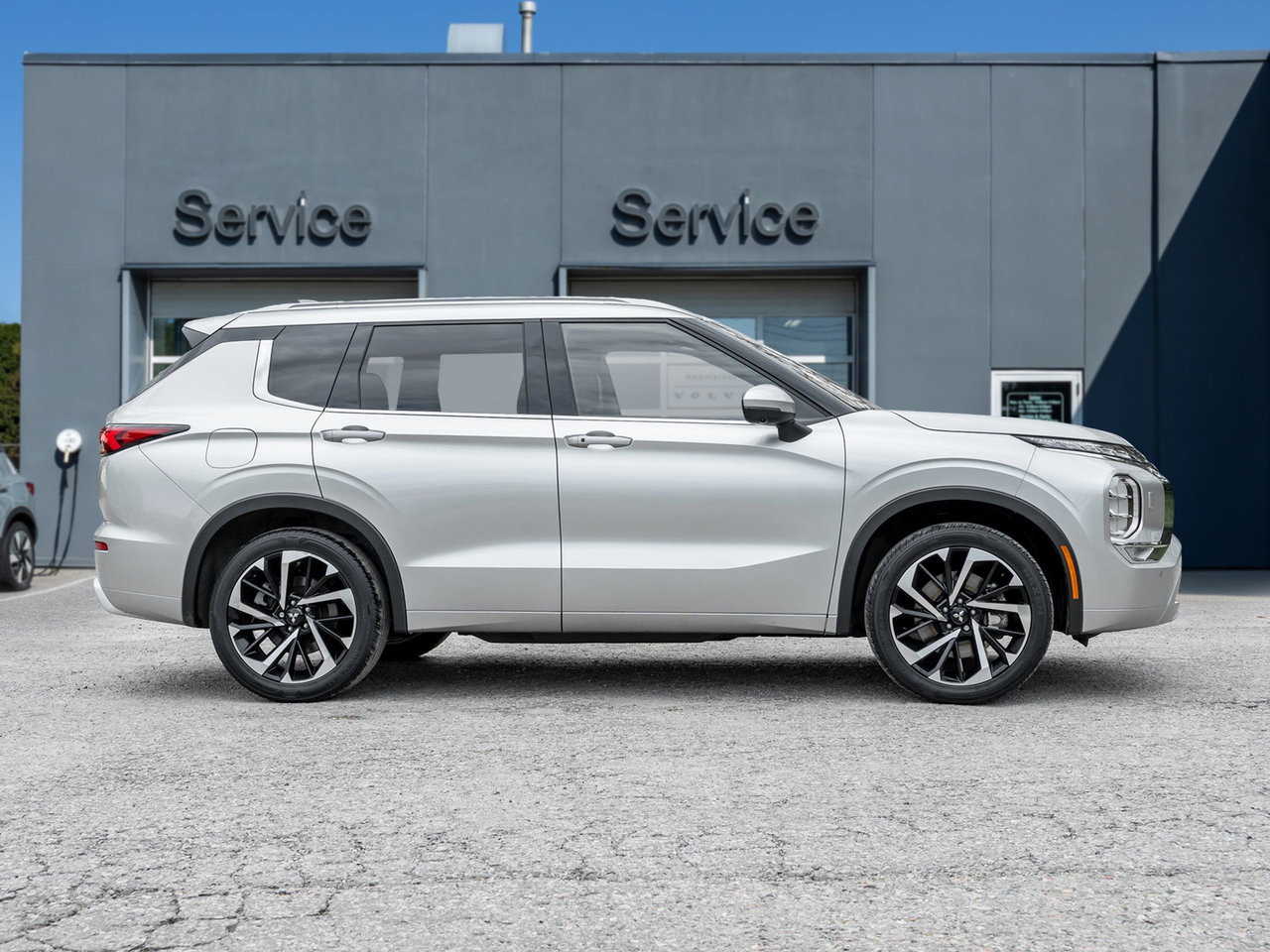 2024 Mitsubishi Outlander GT Premium S-AWC CPO FINANCE RATES FOR 0.90%-4