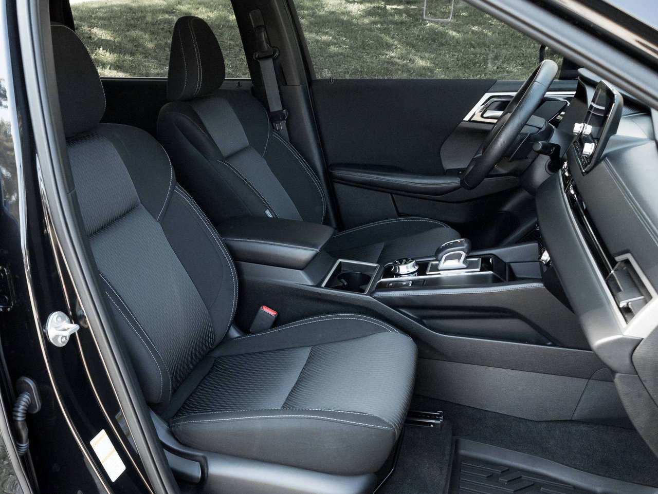 2024 Mitsubishi Outlander SE S-AWC CPO FINANCE RATES FOR AS LOW AS 0.90%-18