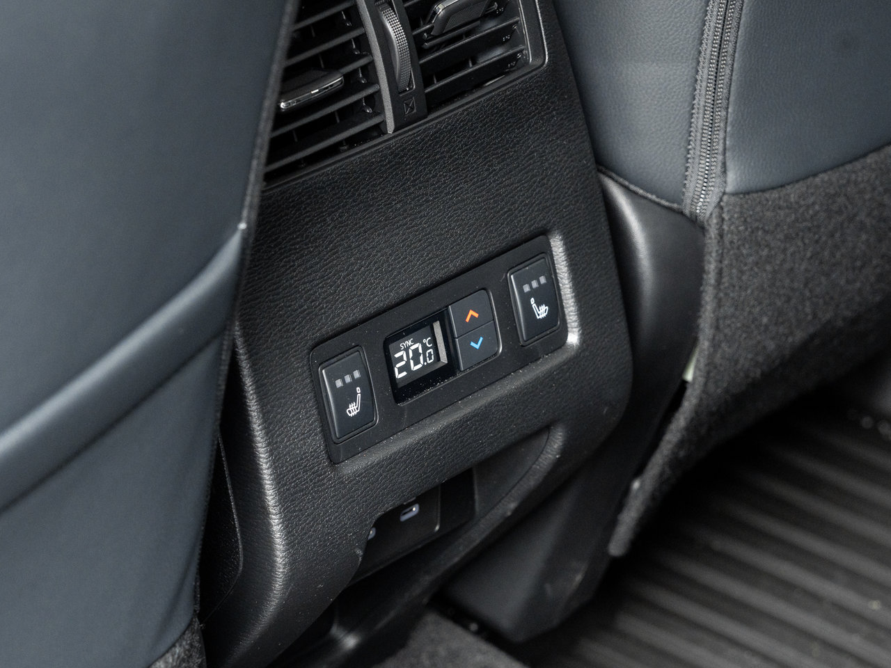 2025 Mitsubishi Outlander GT S-AWC CPO FINANCE RATES FOR AS LOW AS 0.90%-27