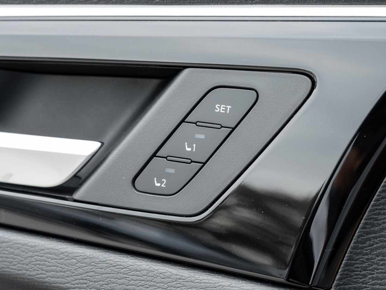 2025 Mitsubishi Outlander GT S-AWC CPO FINANCE RATES FOR AS LOW AS 0.90%-16