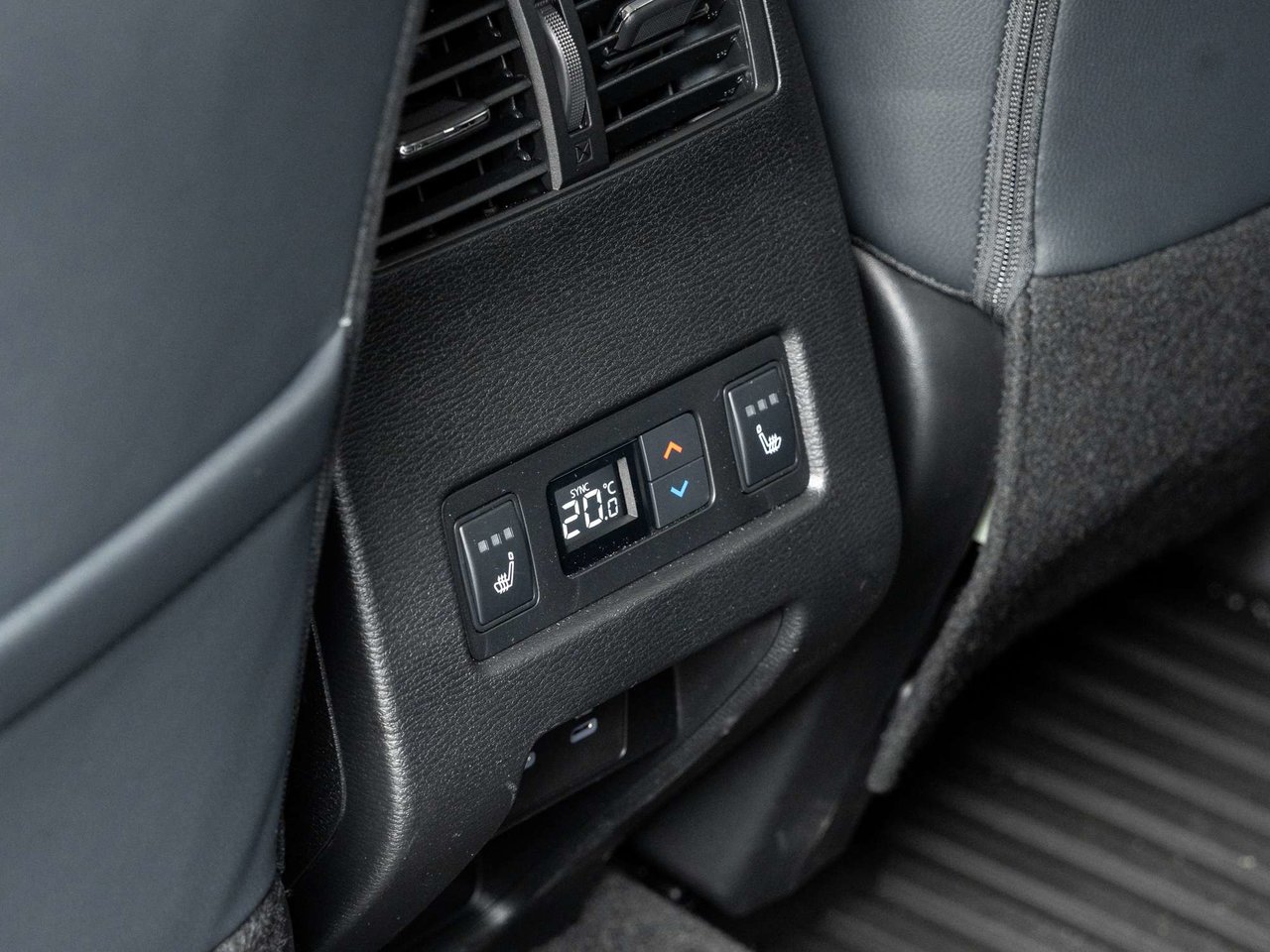 2025 Mitsubishi Outlander GT S-AWC CPO FINANCE RATES FOR AS LOW AS 0.90%-27