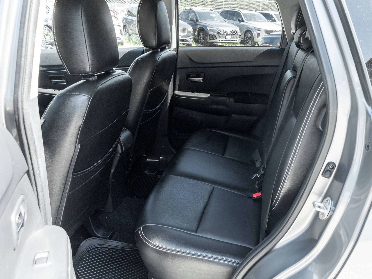 2013 Mitsubishi RVR SE-19