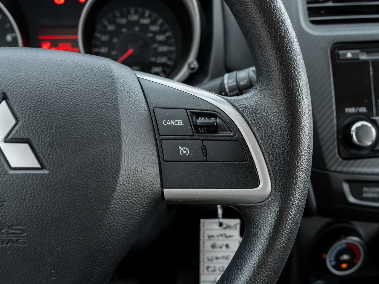 Mitsubishi RVR 2WD 4dr Manual ES   AS IS 2015-9