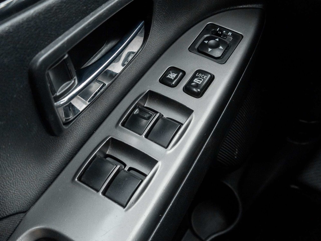 2018 Mitsubishi RVR SE LTD AWC   TRADE IN   AS IS-12
