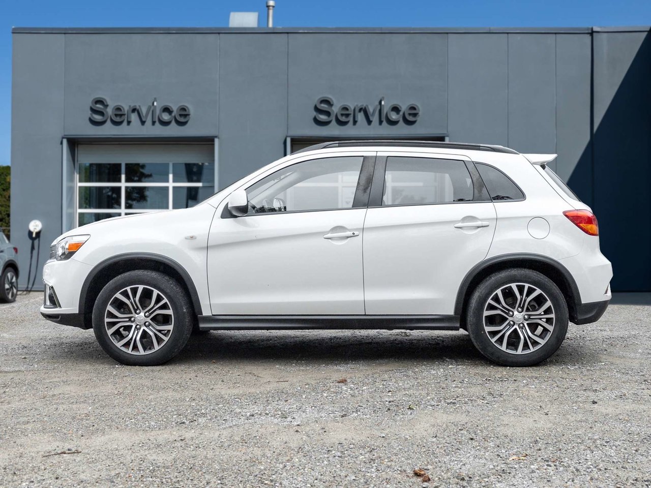 2018 Mitsubishi RVR SE LTD AWC   TRADE IN   AS IS-2