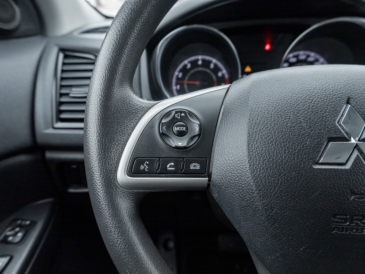 Mitsubishi RVR ES FWD   CPO FINANCE RATES FOR AS LOW AS 0.90% 2022-8