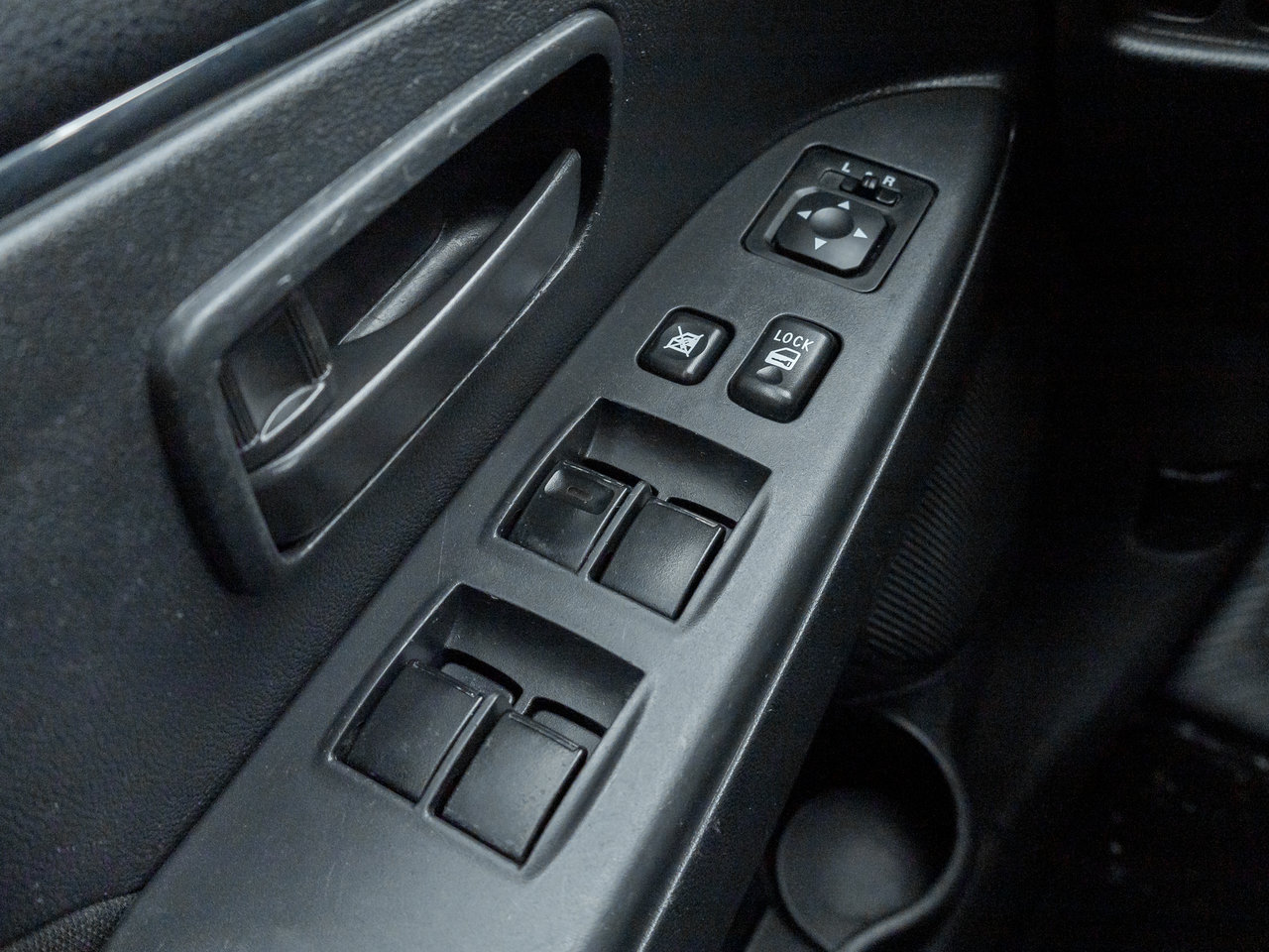 Mitsubishi RVR ES FWD   CPO FINANCE RATES FOR AS LOW AS 0.90% 2022-12