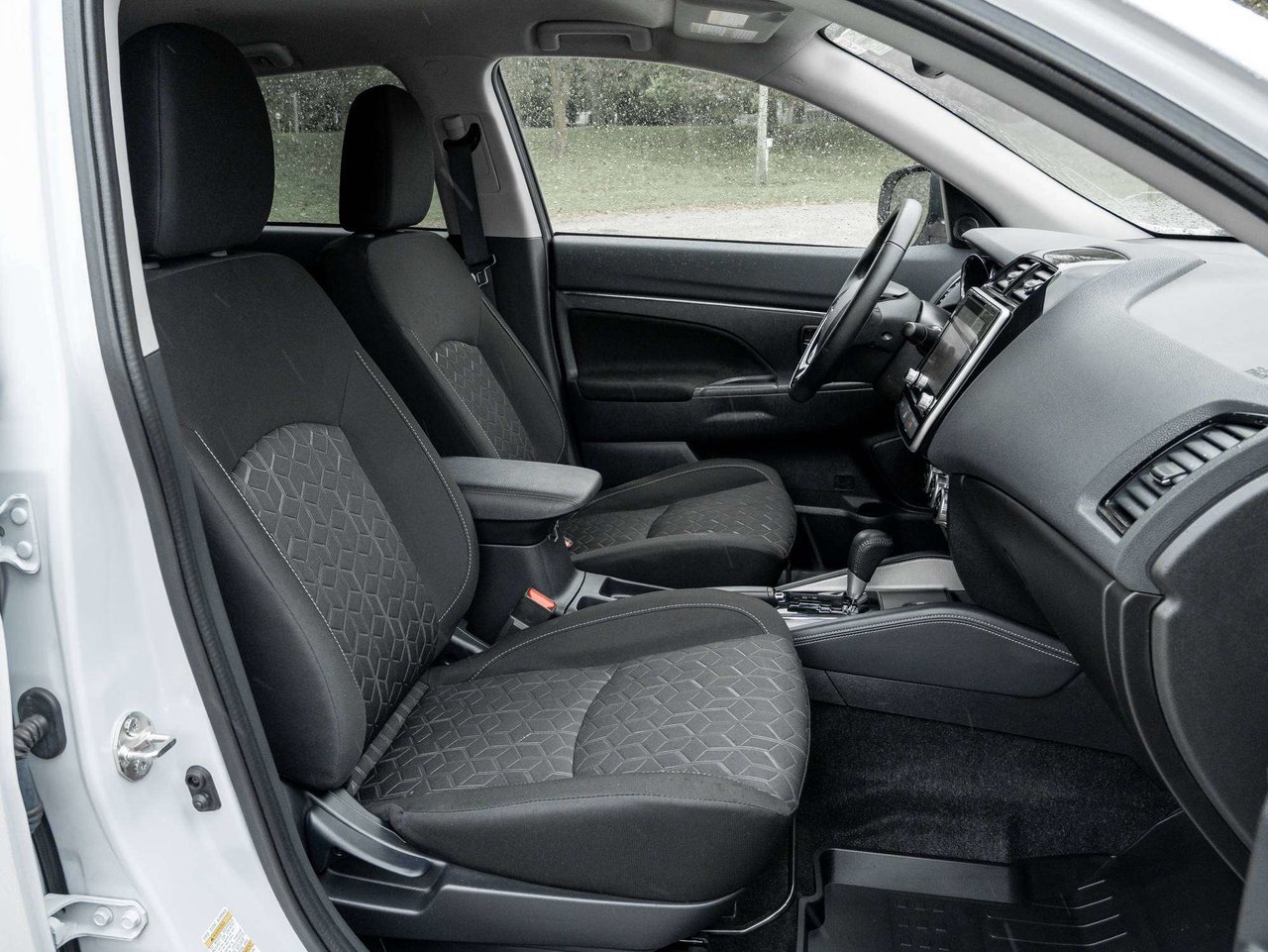 2023 Mitsubishi RVR SE S-AWC CPO FINANCE RATES FOR AS LOW AS 0.90%-18