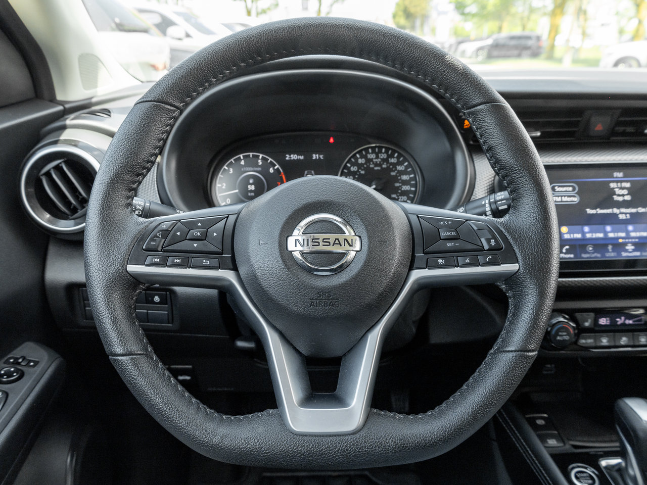 2021 Nissan Kicks SV FWD   LOW KM   AVAILABLE FOR FINANCING-8