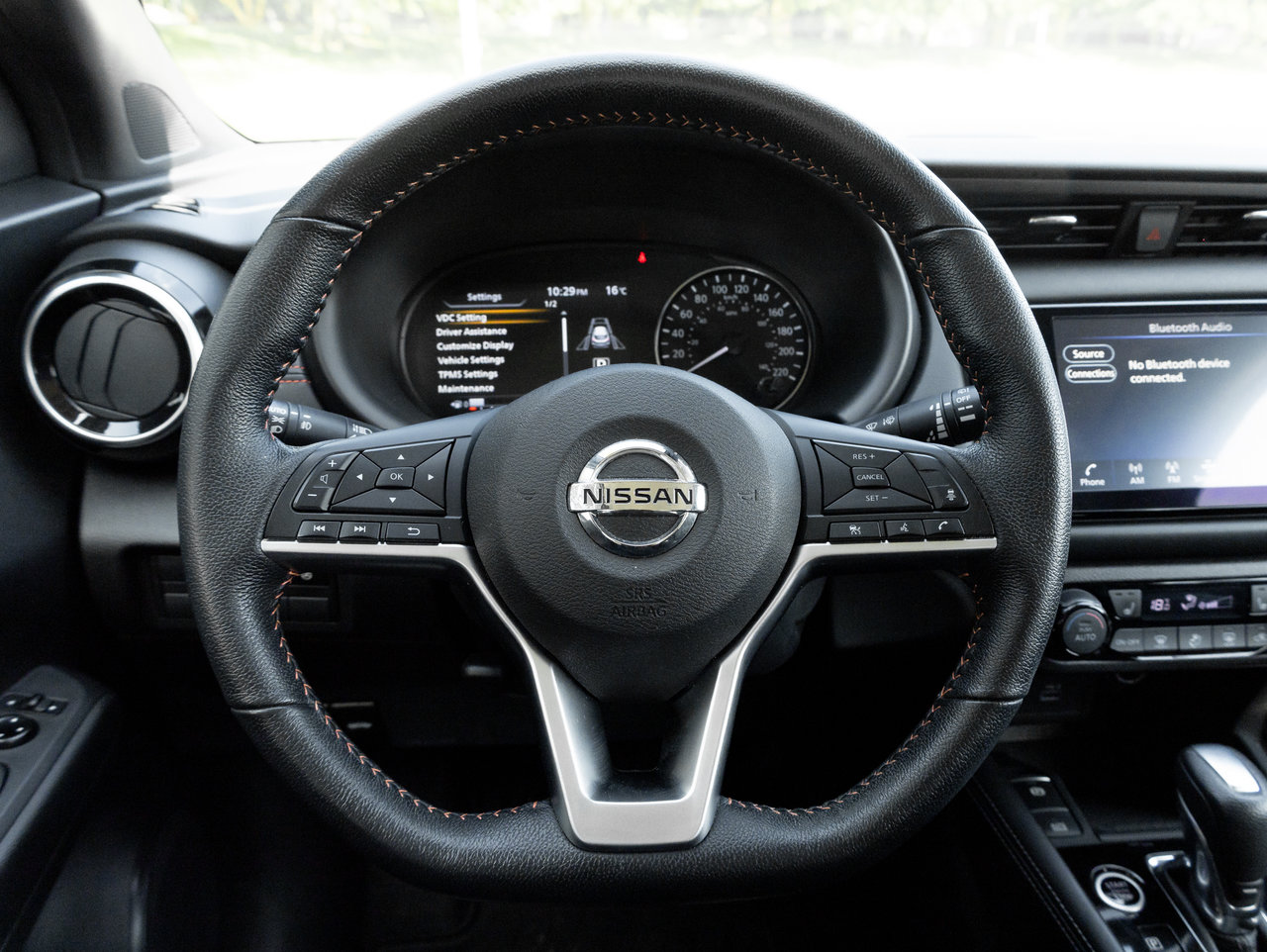 Nissan Kicks SR FWD  TRADE IN  NO ACCIDENTS  ONE OWNER 2021-7