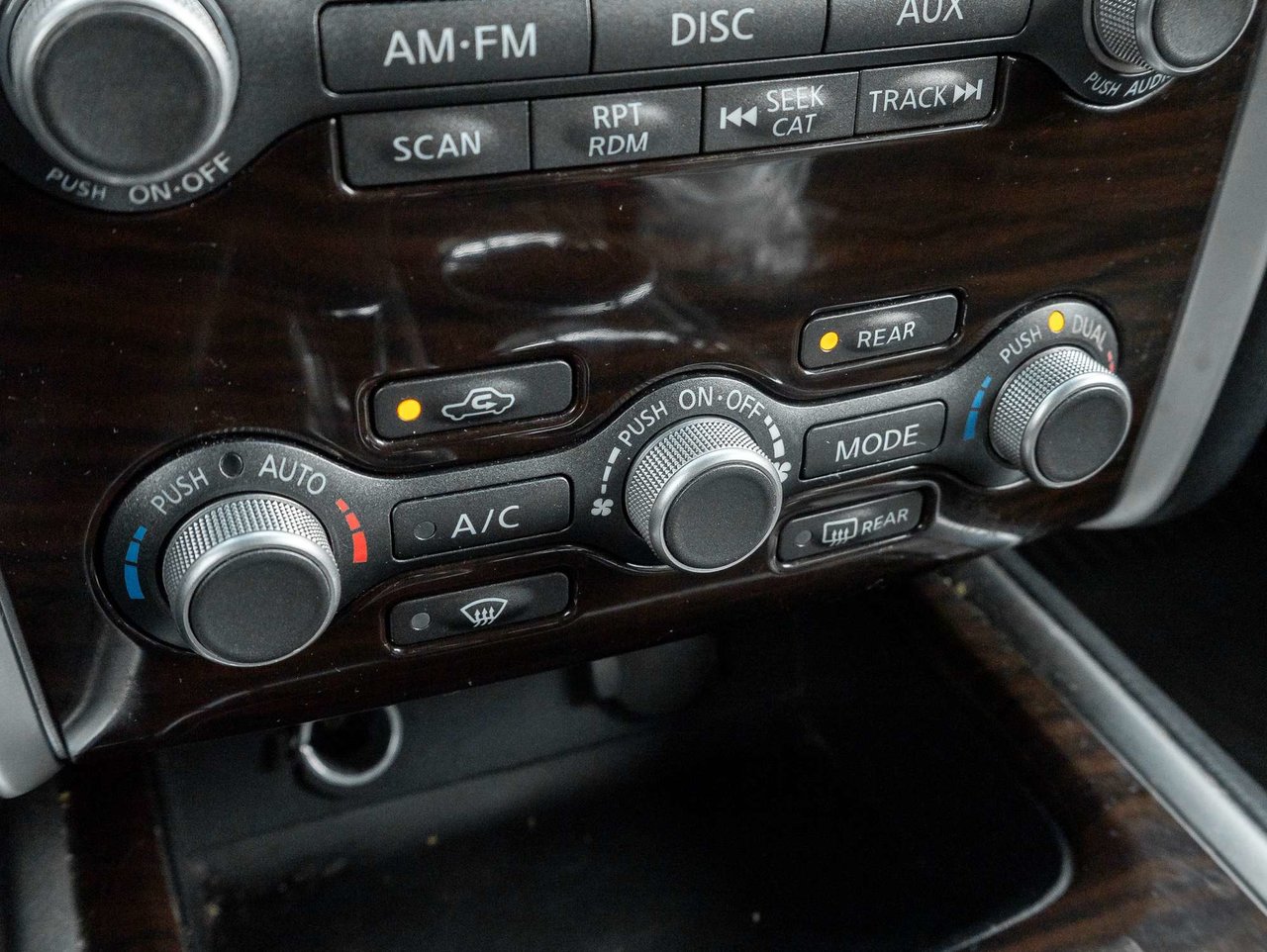 2016 Nissan Pathfinder SL-17