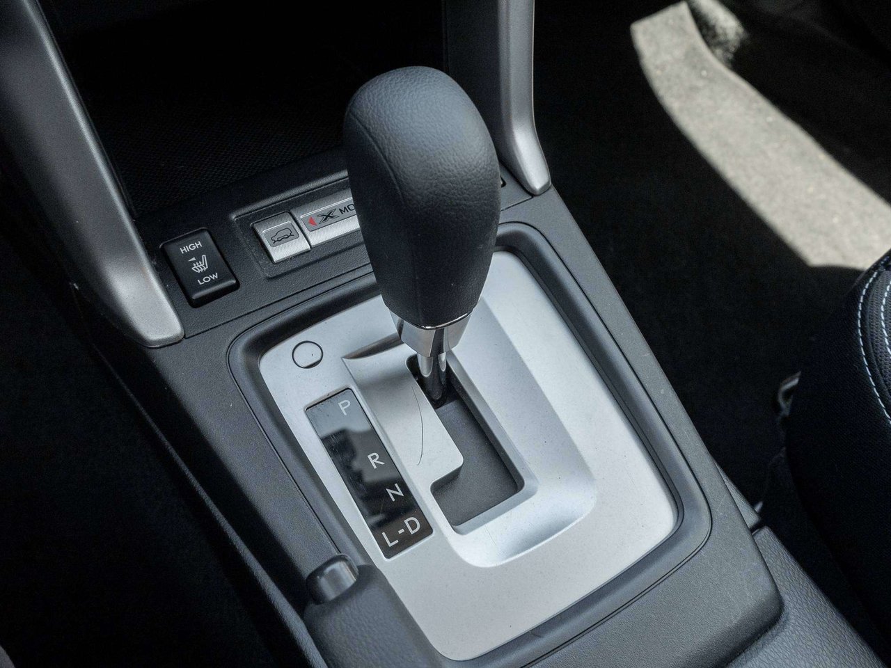 Subaru Forester 2.5i  TRADE IN  LOW KM  AS TRADED  BOXER ENGINE 2014-12