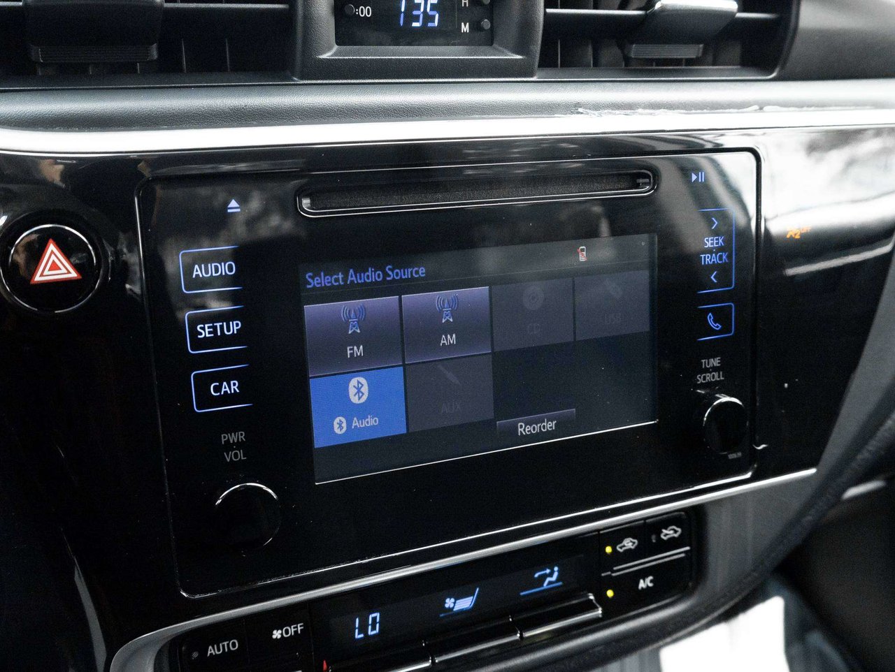 2019 Toyota Corolla LE   SAFETY CERTIFIED   TRADE IN   FINANCING AVAIL-18