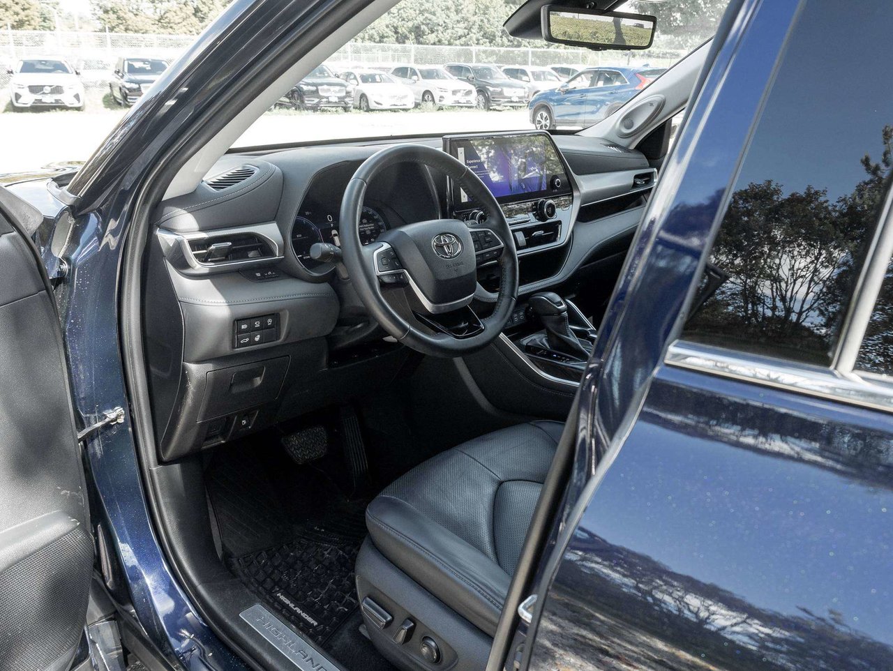 2023 Toyota Highlander LIMITED PLATINUM^Trade In^One Owner^Digital Mirror-6