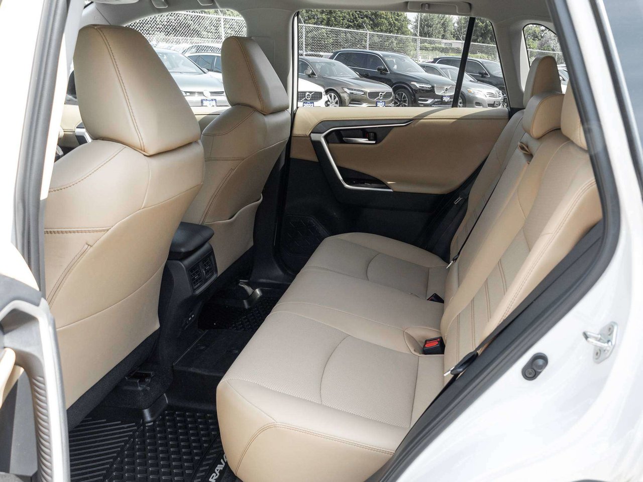 2024 Toyota RAV4 LIMITED  TRADE I   ONE OWNER  LOW KM  NO ACCIDENTS-26