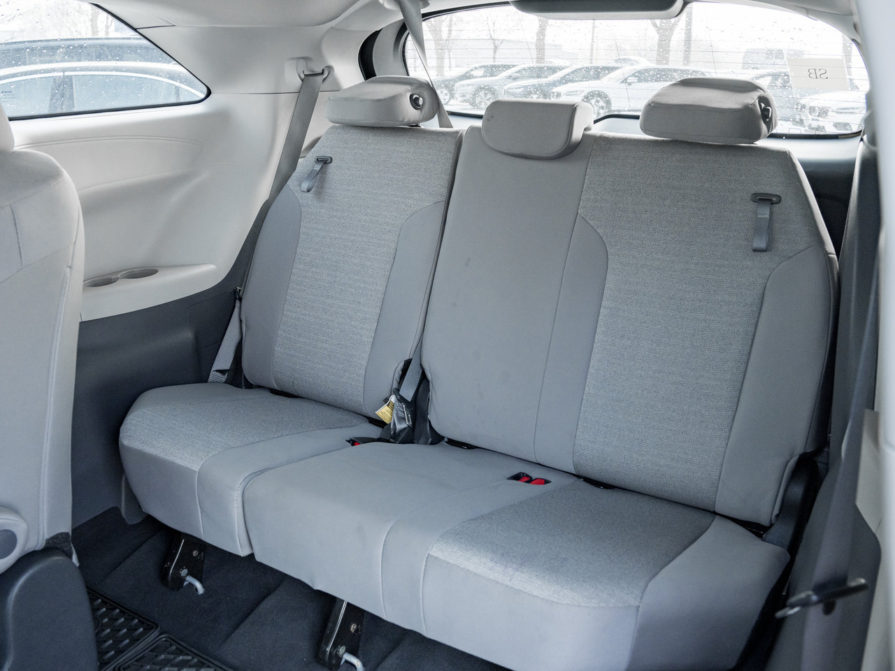 Toyota Sienna LE 8-Passenger FWD  LOW KM FINANCE AS LOW AS 6.29% 2024-22