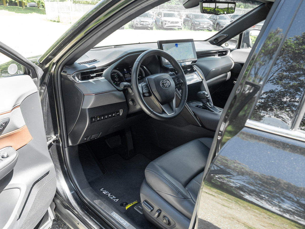 2023 Toyota Venza Limited AWD   AVAILABLE FOR FINANCING-6