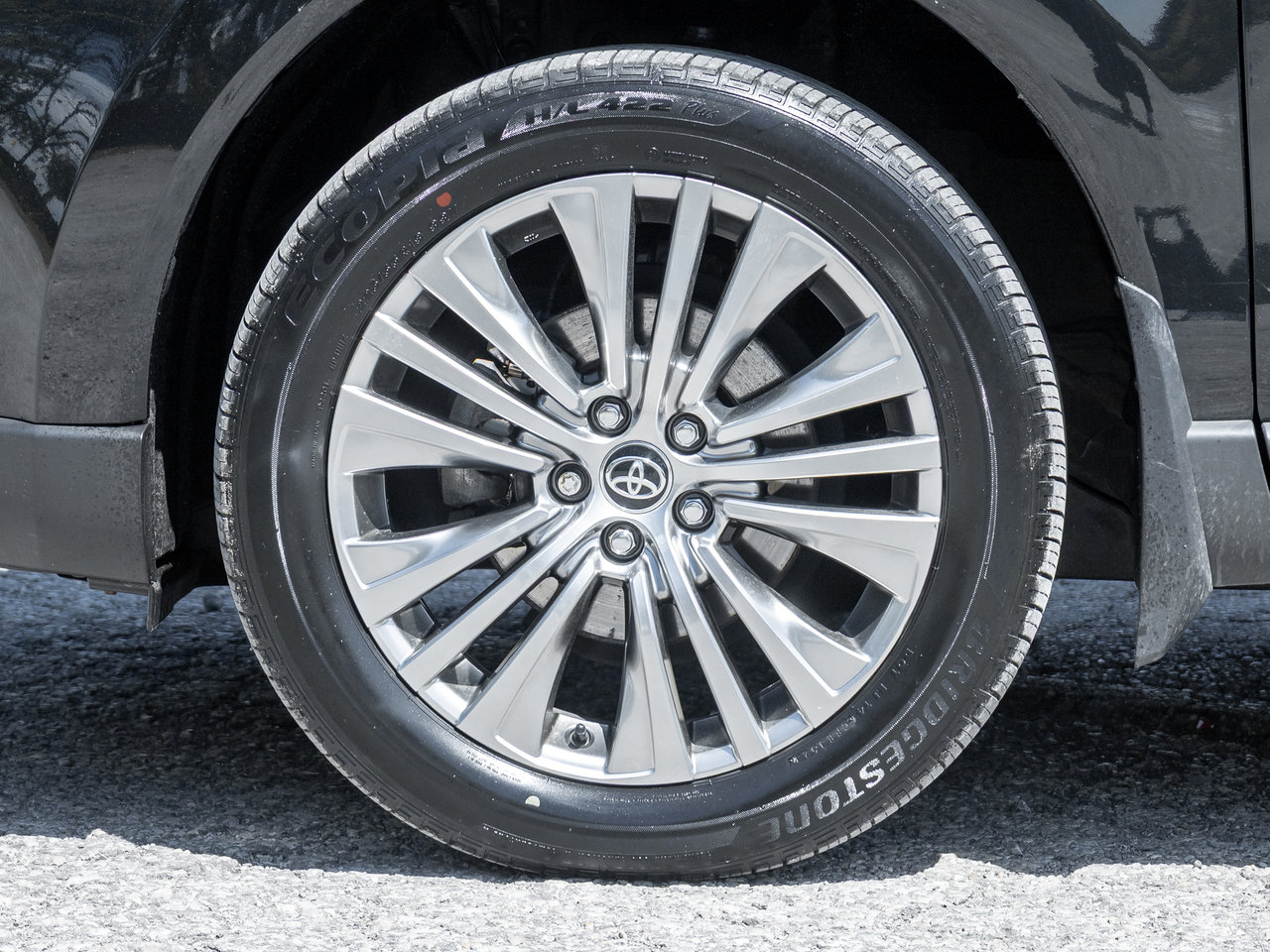 2023 Toyota Venza Limited AWD   AVAILABLE FOR FINANCING-3