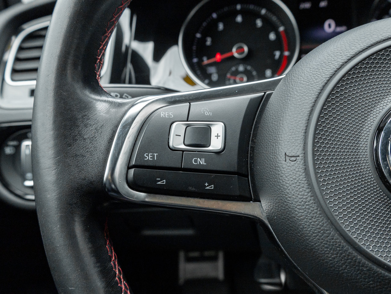 2018 Volkswagen Golf GTI Autobahn MANUAL  LOW MILEAGE  TRADE IN-10