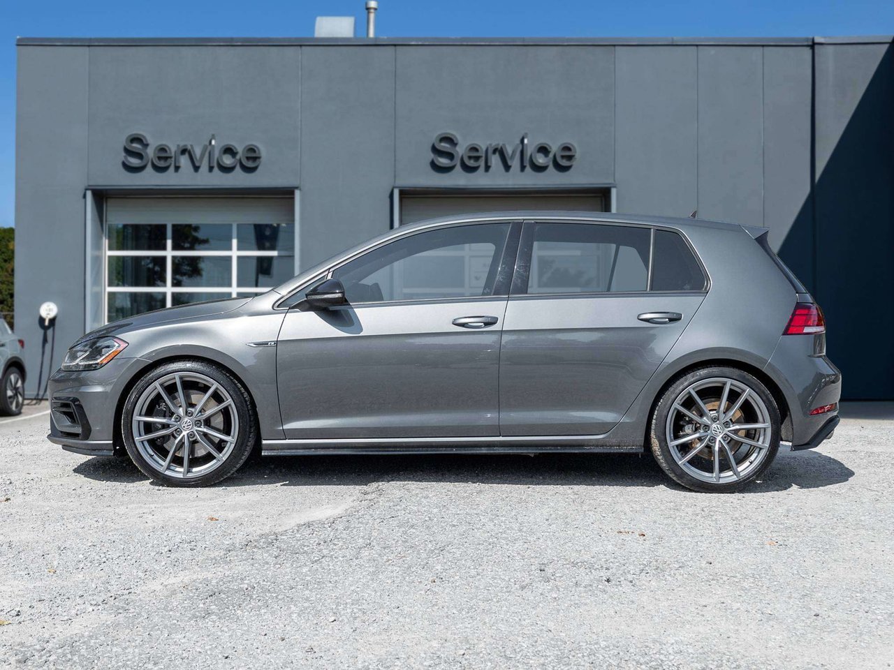 Volkswagen Golf R GOLF R  MANUAL  WELL MAINTAINED  2 SETS OF WHEELS 2018-2