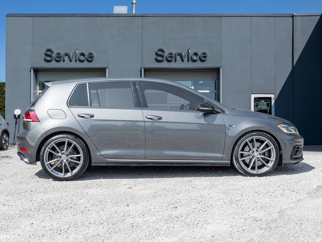 Volkswagen Golf R GOLF R  MANUAL  WELL MAINTAINED  2 SETS OF WHEELS 2018-5