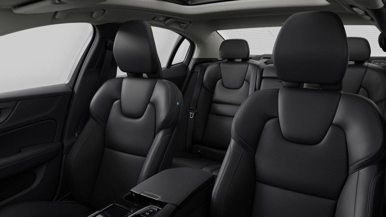 2025 Volvo S60 Plug-In Hybrid T8 AWD Ultra Dark Theme-9