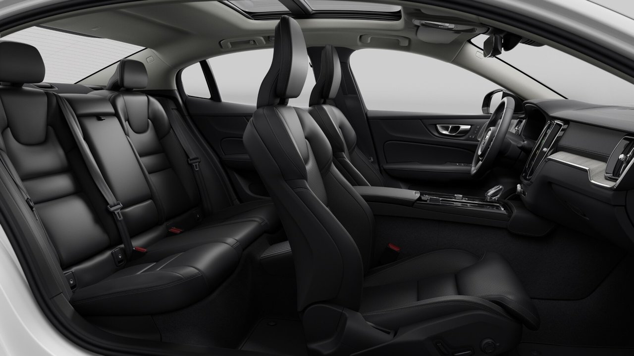 2025 Volvo S60 Plug-In Hybrid T8 AWD Ultra Dark Theme-10