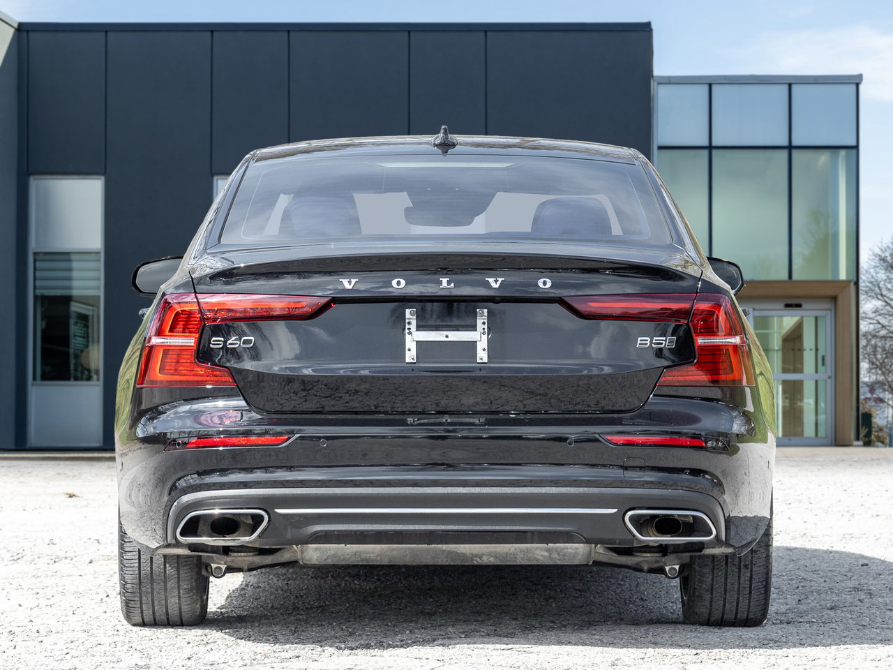 2022 Volvo S60 B5 AWD INSCRIPTION  MASSAGE SEATS  HUD  CPO-5