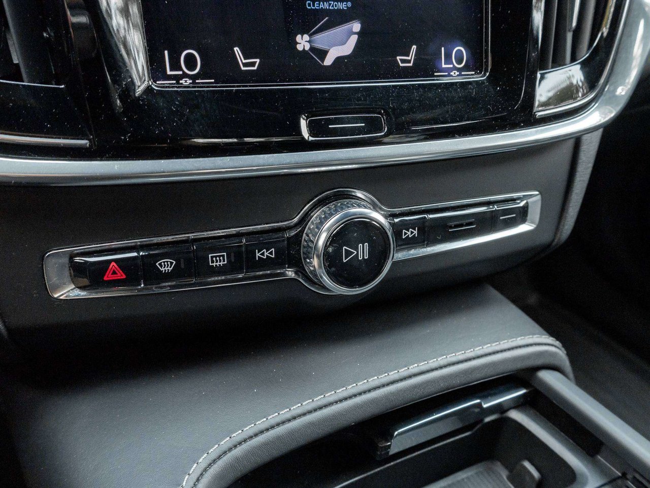 2017 Volvo S90 T6 INSCRIPTION LOW KM  TRADE IN  NEW TIRES  SAFETY-20