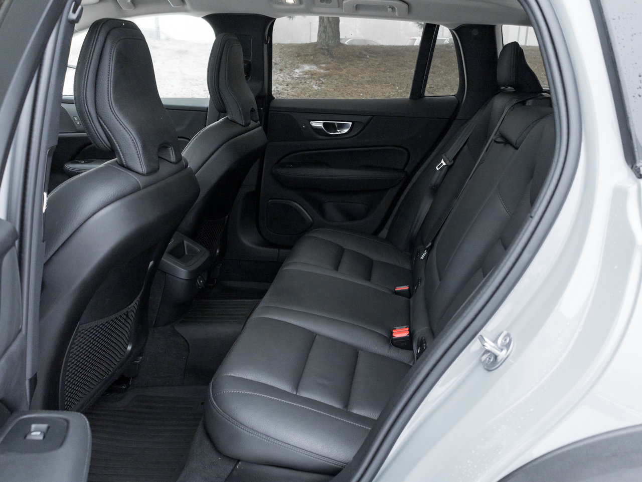 2025 Volvo V60 Cross Country B5 AWD Plus  19 ALLOY WHEELS  LOW KM  CPO-20