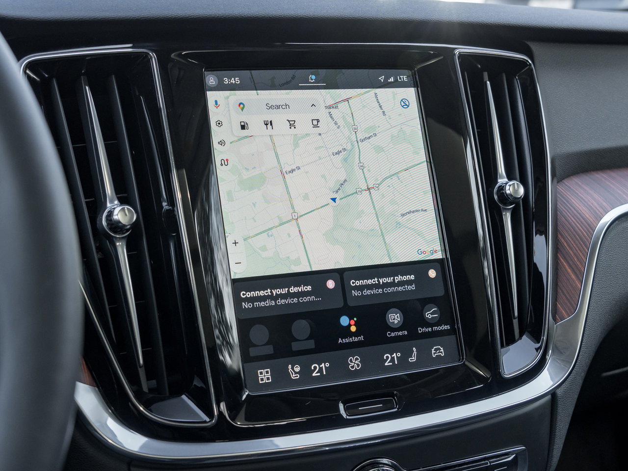 Volvo V60 Cross Country B5 AWD Core  LOW KM  NEARLY NEW  VOLVO CPO 2025-10