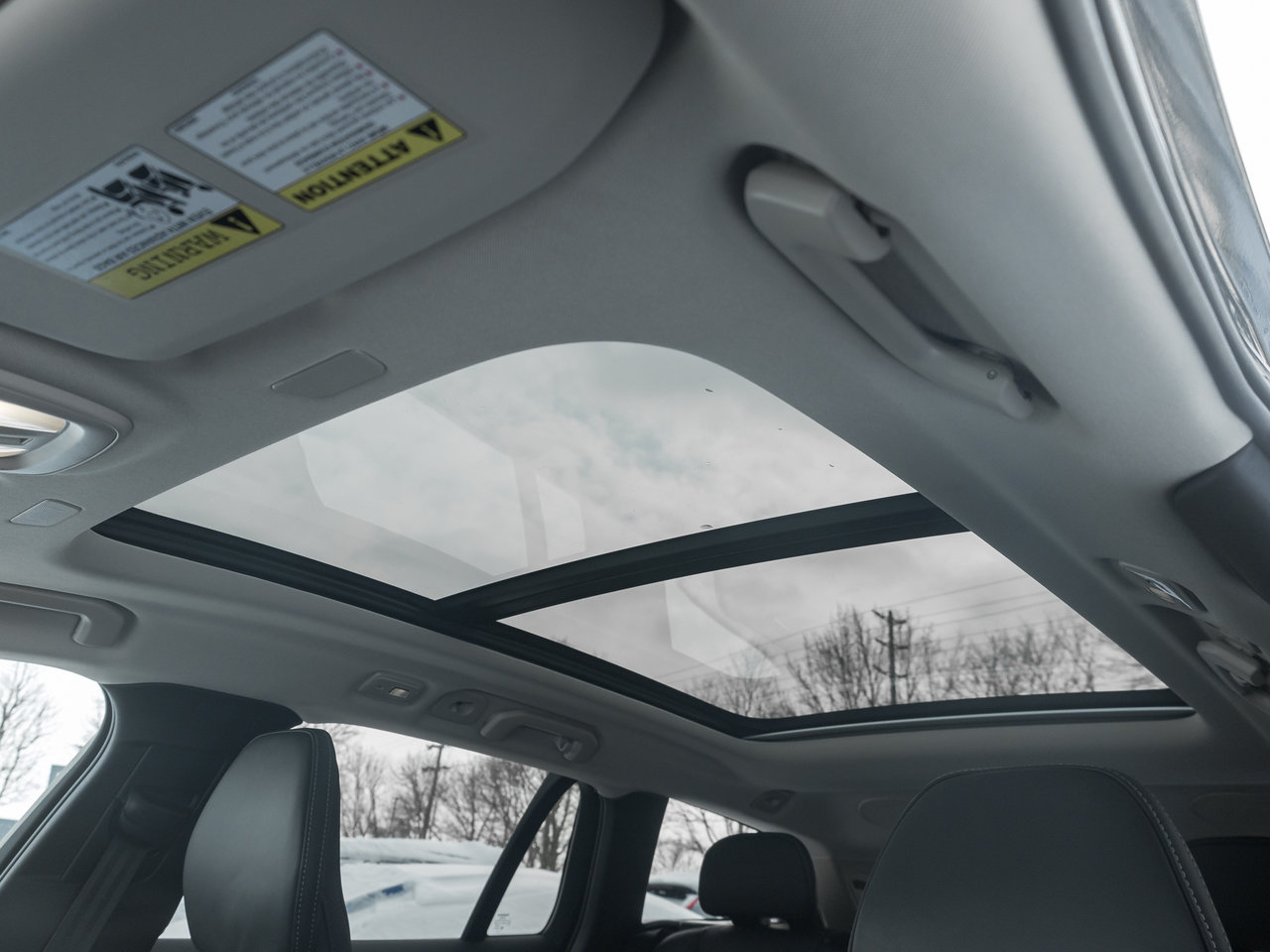 2026 Volvo V60 Cross Country B5 AWD Ultra  NEARLY NEW  VOLVO CPO-18