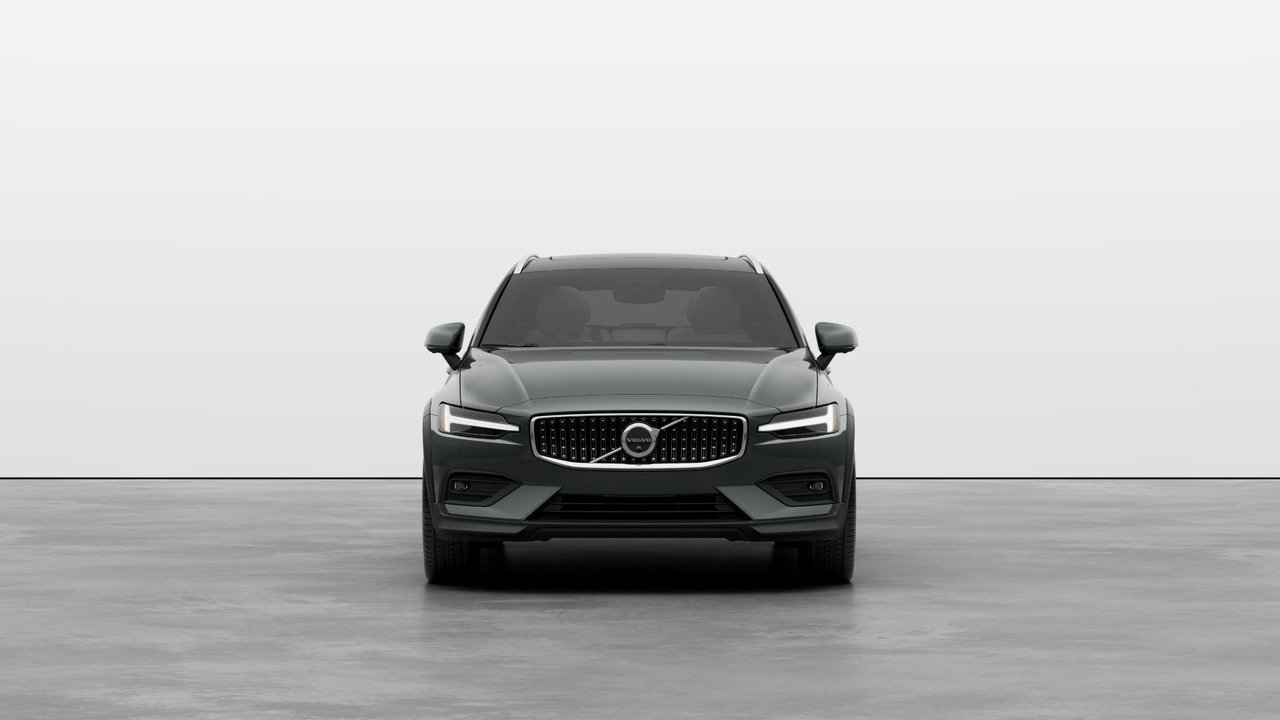 Volvo V60 Cross Country B5 AWD Ultra 2026-2