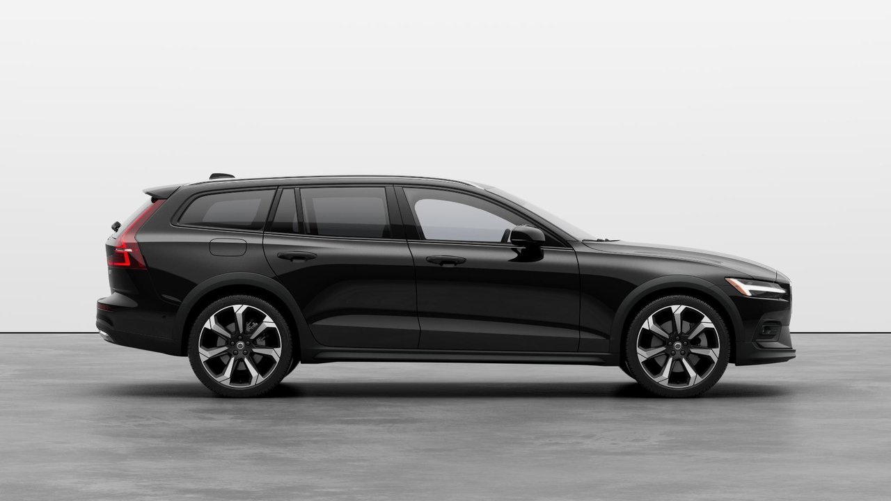Volvo V60 Cross Country B5 AWD Ultra 2026-4