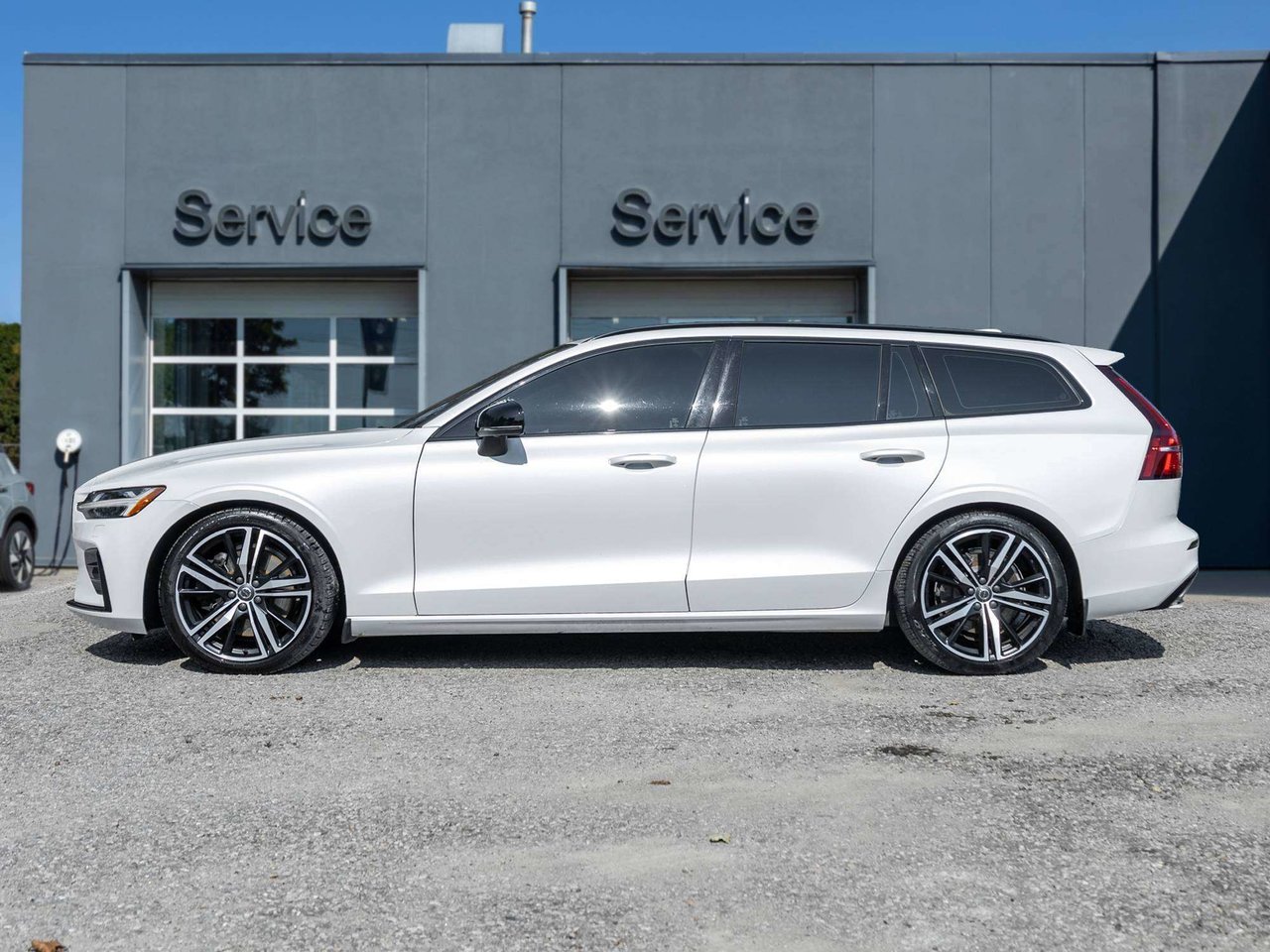 2022 Volvo V60 R-Design  OFF LEASE  POLESTAR   CPO RATE fr 3.49%*-2