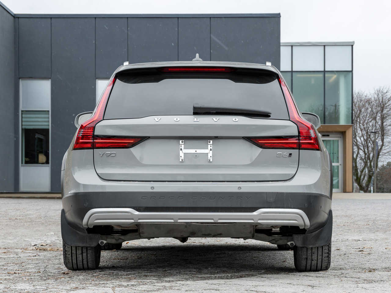 Volvo V90 Cross Country B6 AWD Plus  19 ALLOY WHEELS  VOLVO CPO  S WAGON 2025-5