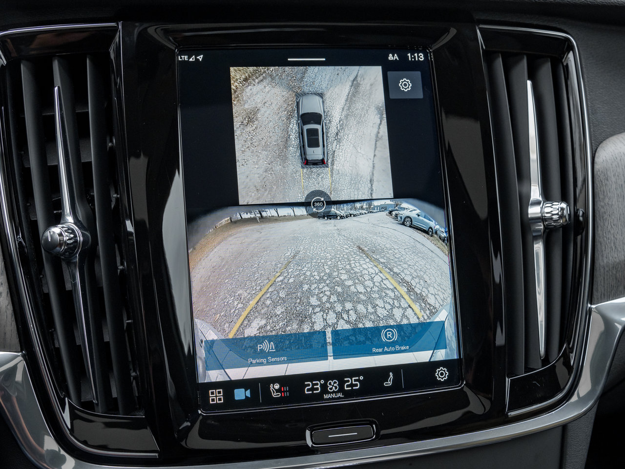 Volvo V90 Cross Country B6 AWD Plus  19 ALLOY WHEELS  VOLVO CPO  S WAGON 2025-13