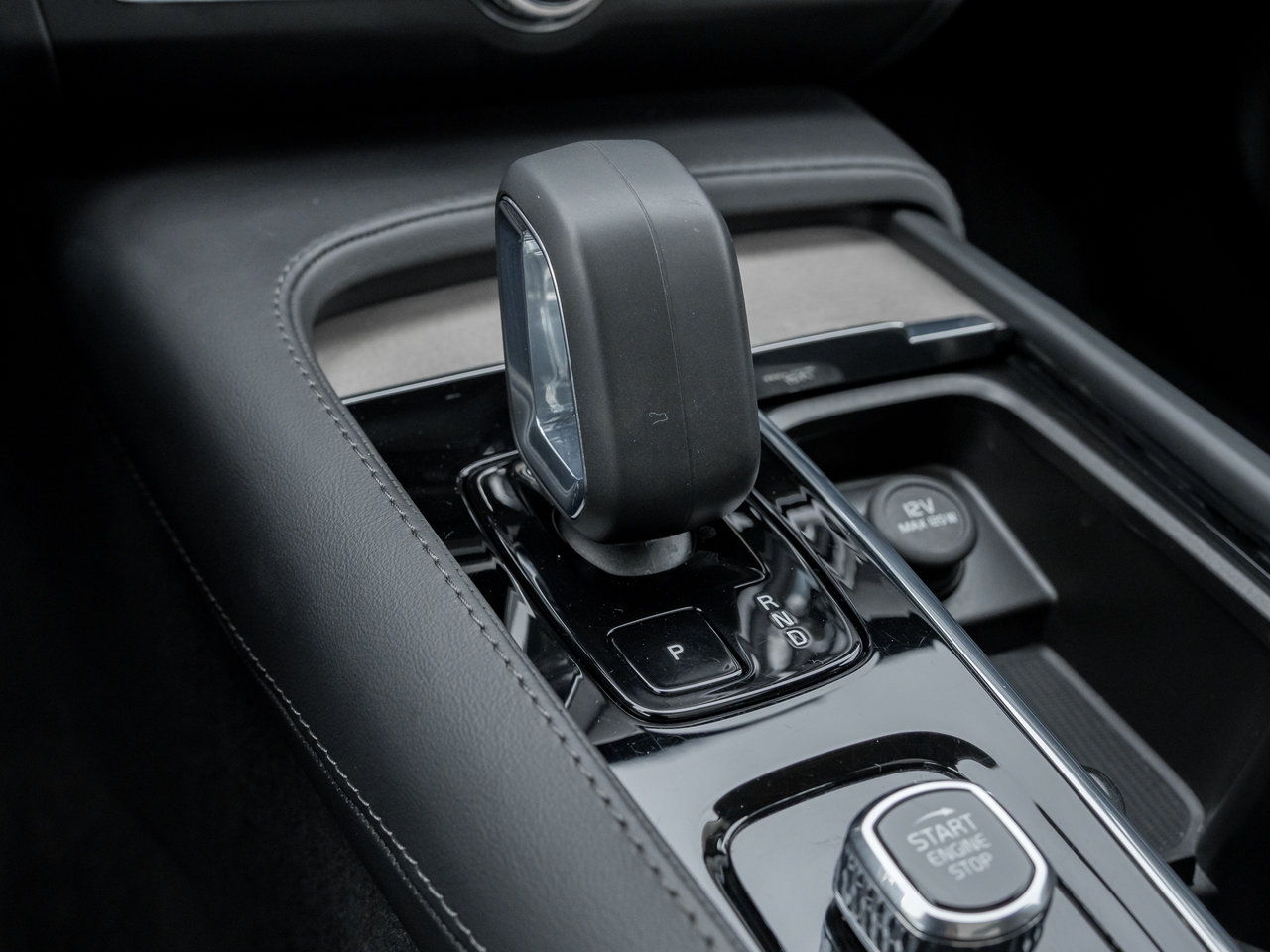 Volvo V90 Cross Country B6 AWD Plus  19 ALLOY WHEELS  VOLVO CPO  S WAGON 2025-18