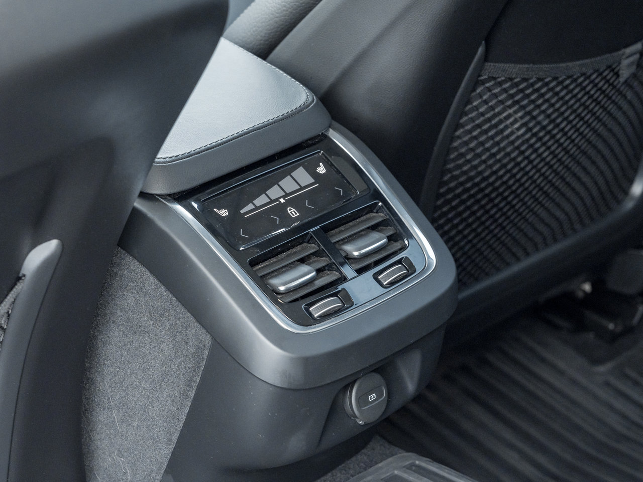 Volvo V90 Cross Country B6 AWD Plus  STATION WAGON  CPO RATE FR 3.49%* 2025-22