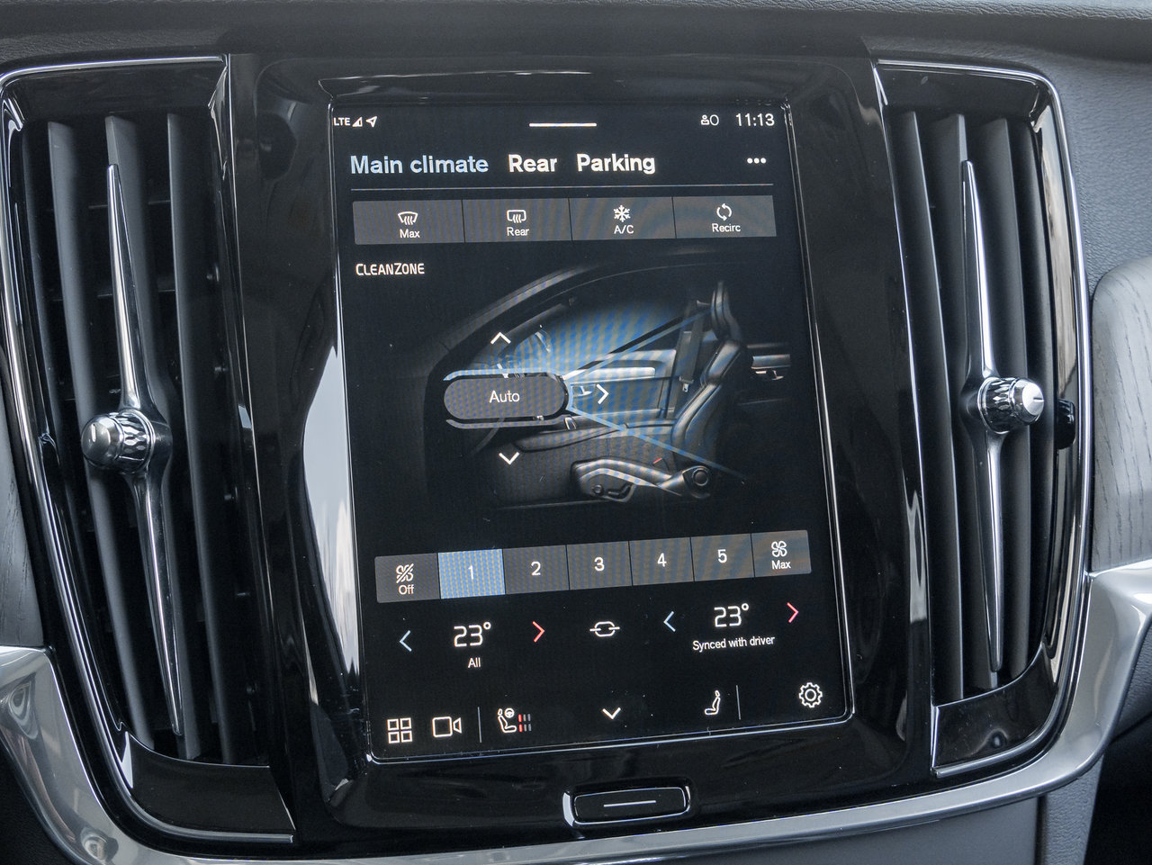 Volvo V90 Cross Country B6 AWD Plus  STATION WAGON  CPO RATE FR 3.49%* 2025-18