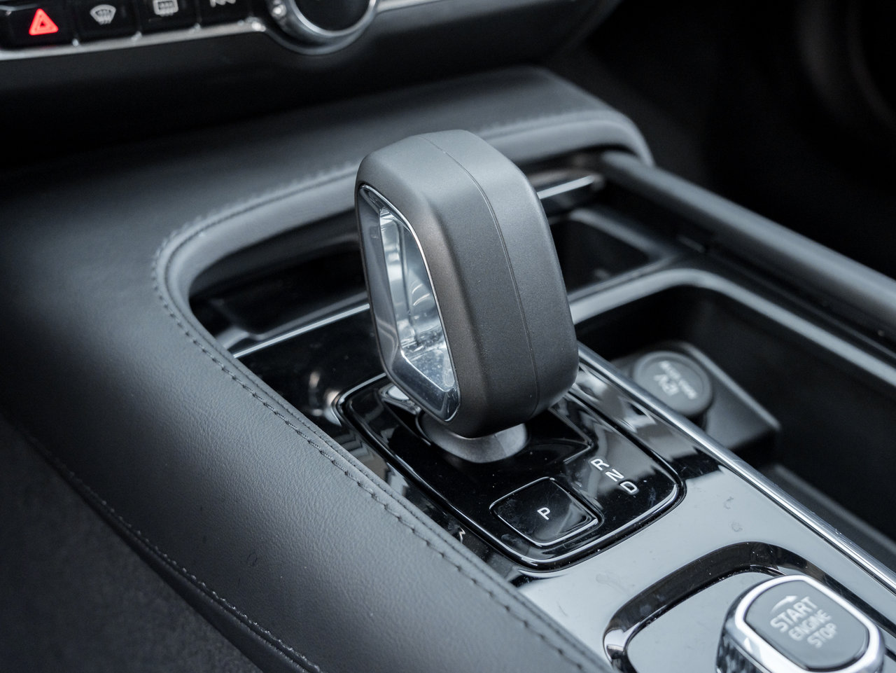 Volvo V90 Cross Country B6 AWD Plus  STATION WAGON  CPO RATE FR 3.49%* 2025-15