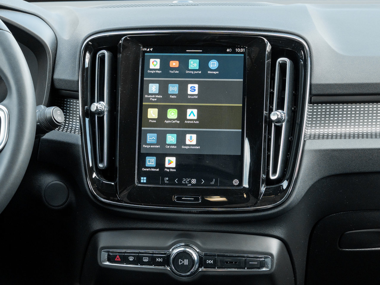 Volvo XC40 Recharge Pure Electric P8 eAWD ULTIMATE  3.49%* UP TO 84 MONTH  CPO 2022-27
