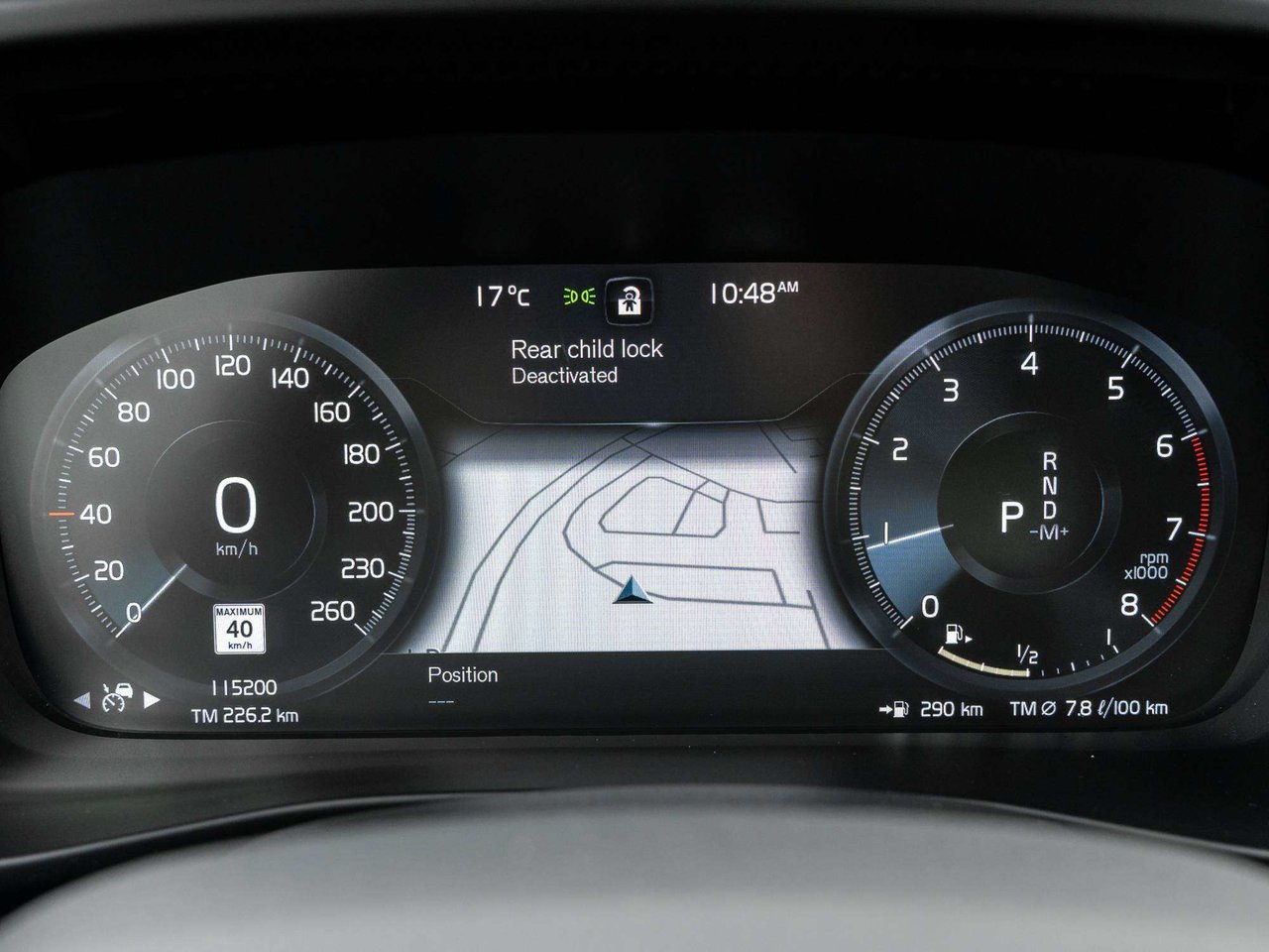 Volvo XC40 R-DESIGN^New Brakes^Navi^Harman Kardon^PilotAssist 2019-8