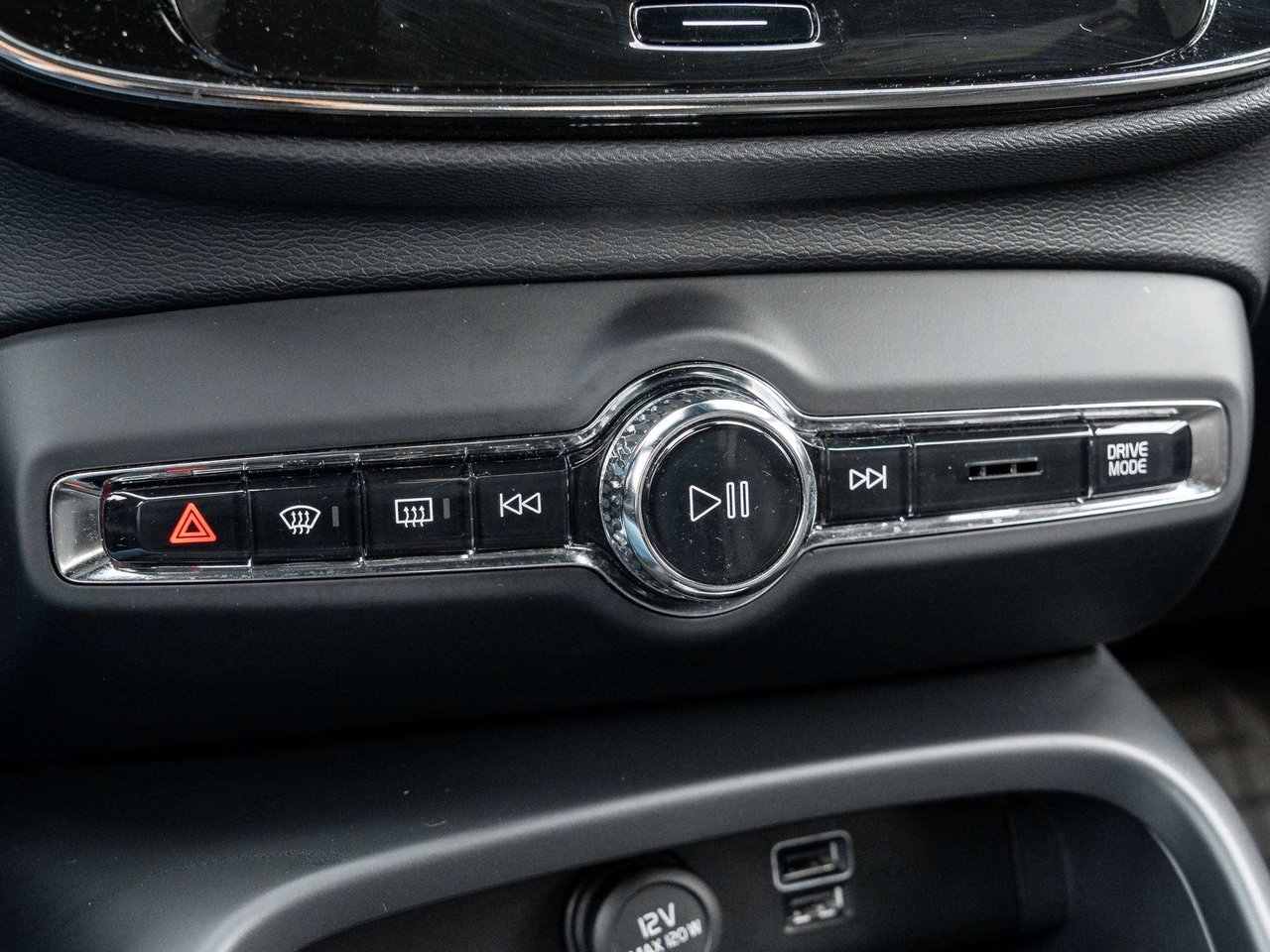Volvo XC40 R-DESIGN^New Brakes^Navi^Harman Kardon^PilotAssist 2019-17