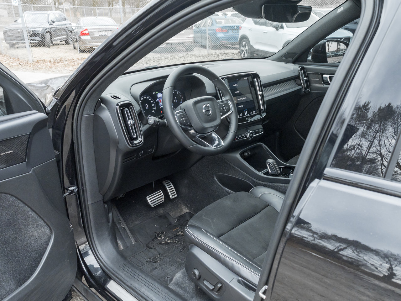 2022 Volvo XC40 T5 AWD R-Design  TRADE IN  HARMAN KARDON  POLESTAR-6