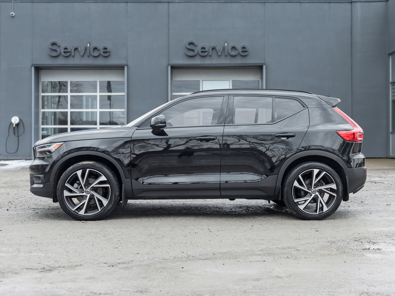 2022 Volvo XC40 T5 AWD R-Design  TRADE IN  HARMAN KARDON  POLESTAR-2