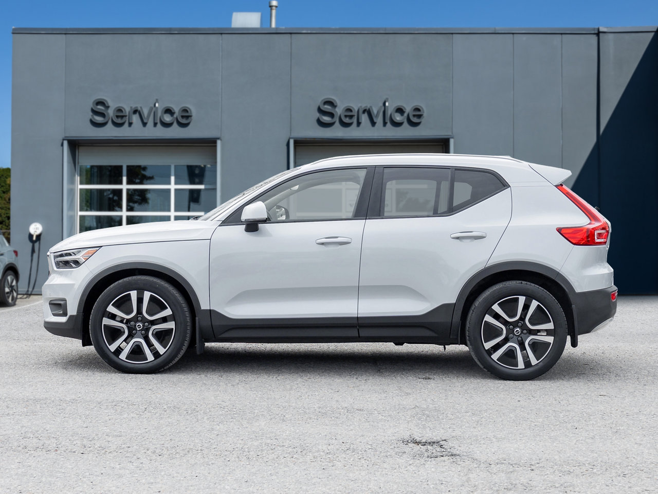 2022 Volvo XC40 T5 AWD  HARMAN KARDON  NAVI  PREMIUM PACK  CPO-2
