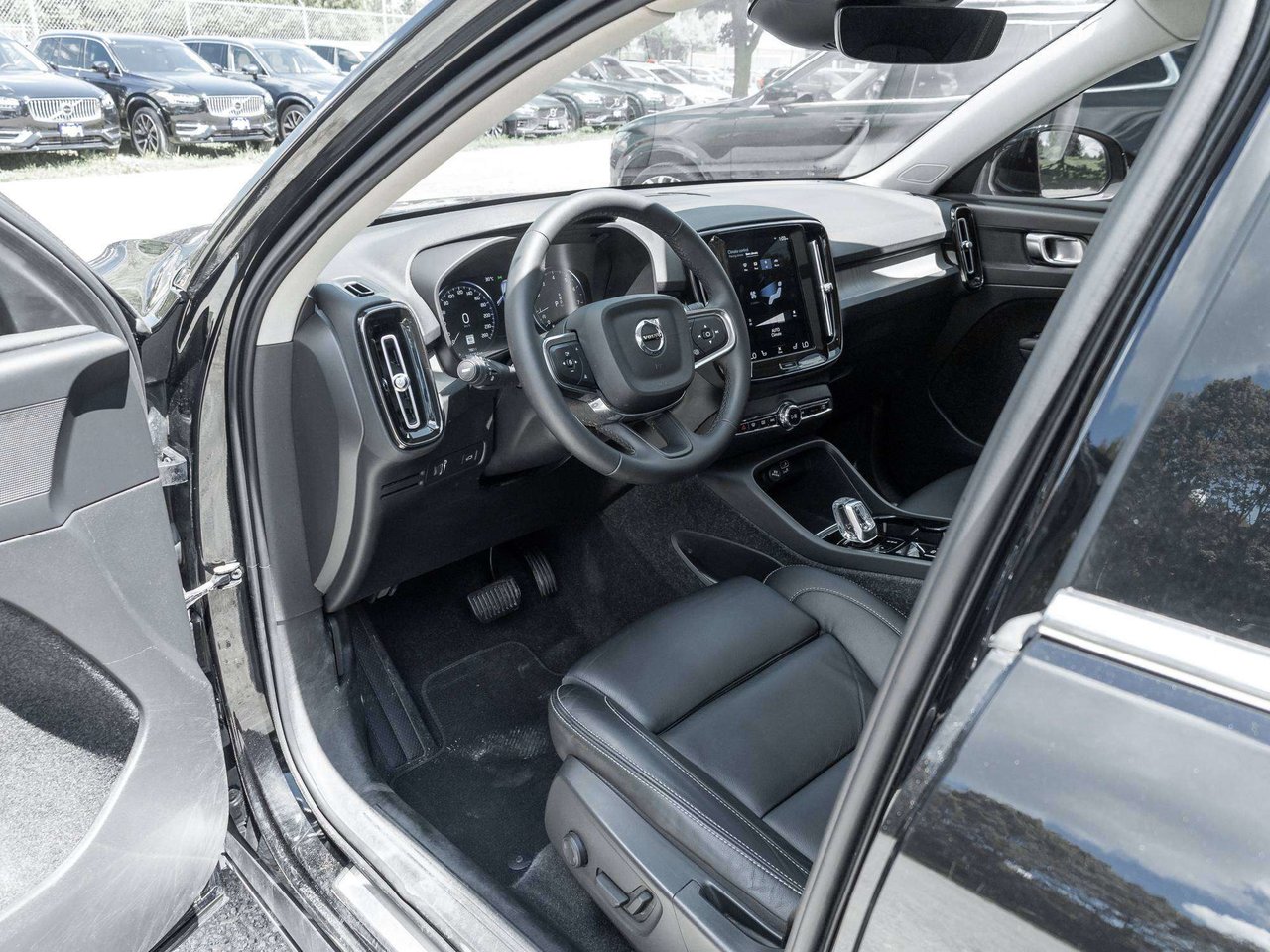 Volvo XC40 INSCRIPTION  CPO RATE 2.99%* -84 MONTH  ONE OWNER 2022-6