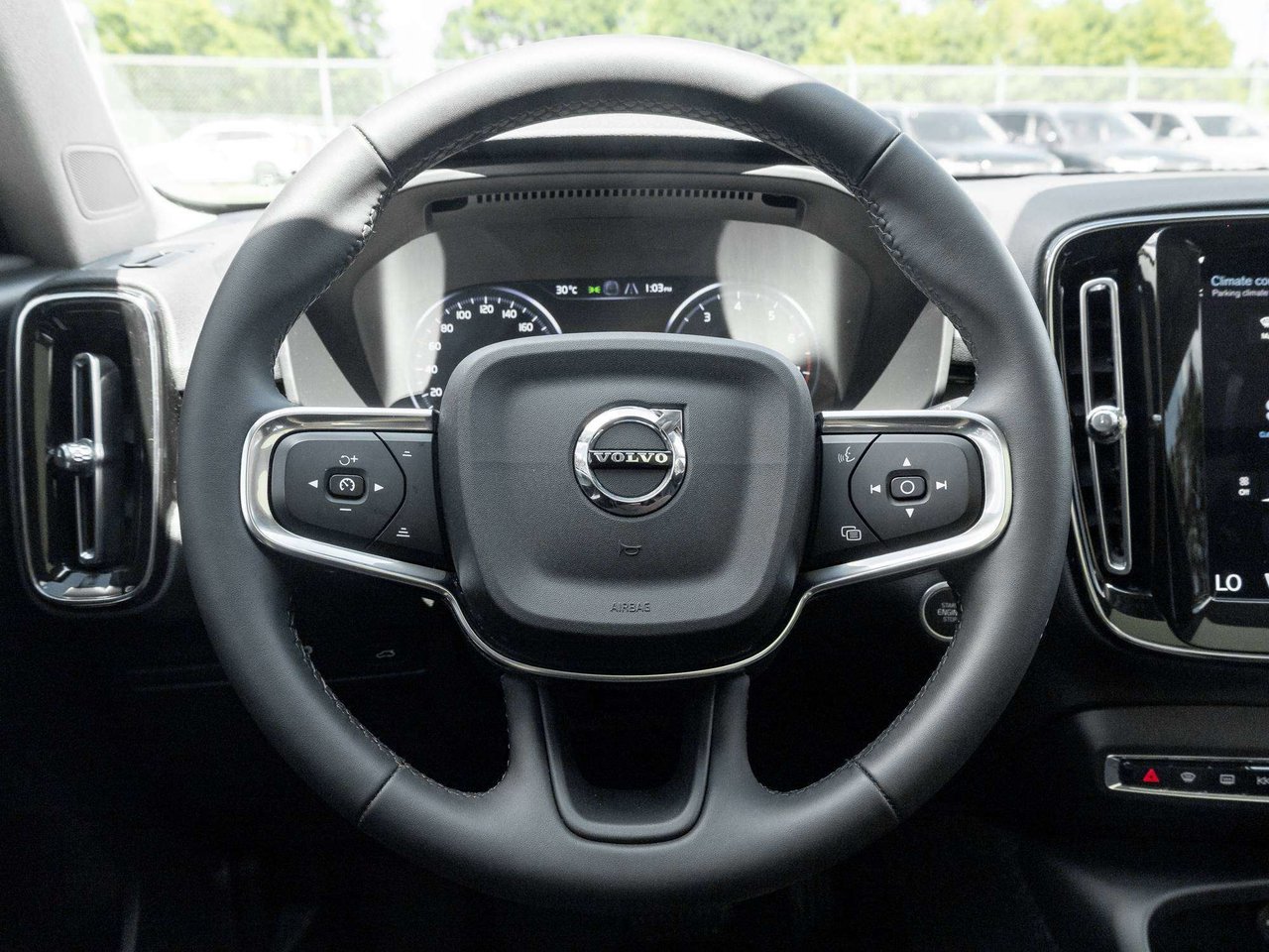 Volvo XC40 INSCRIPTION  CPO RATE 2.99%* -84 MONTH  ONE OWNER 2022-7